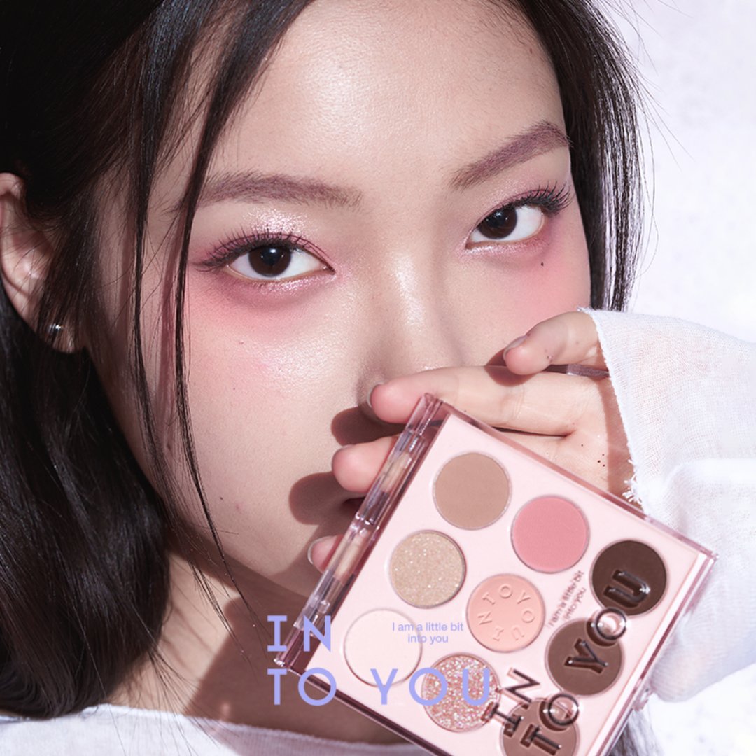 INTO YOU 9カラーアイシャドウパレット